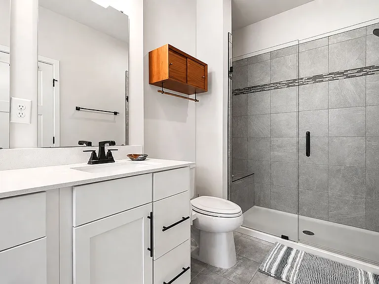 131 Callowhill Ln — Photo 16