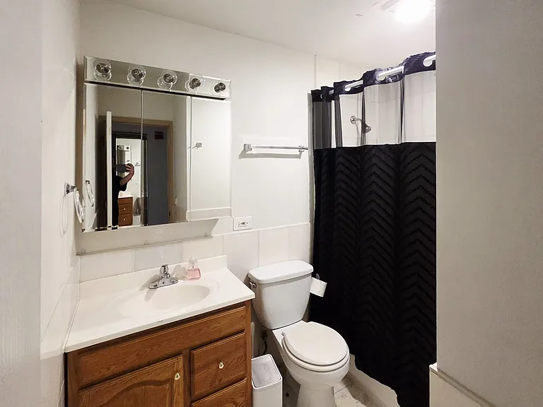 2205 Arbor Cir #8 — Photo 8
