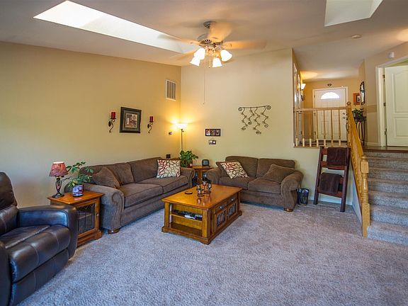 5th image of 655 Arbona Cir N