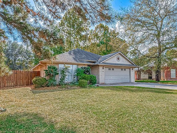 2nd image of 7135 Woodland Oaks