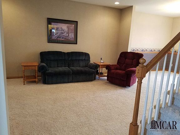 4th image of 14942 Kortney Ave