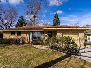 7213 W Palmer Lake Dr, Minneapolis, MN 55429