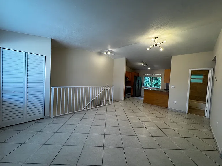 8027 Lake Dr — Photo 11