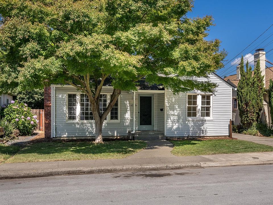 1st image of 1515 Fair Oaks Court