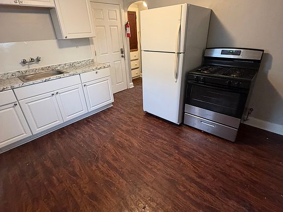 4th image of 18-20 Euclid Ave #C