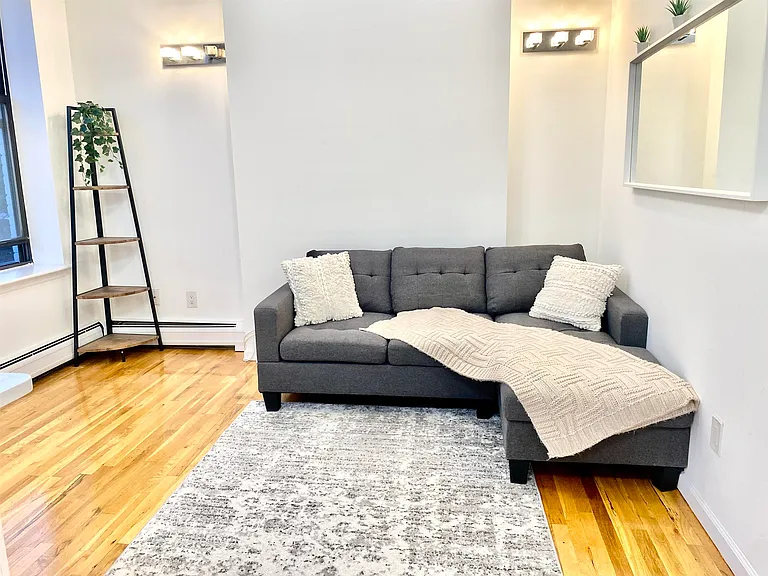 88 South St #3 — Photo 2