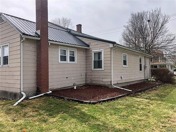 3rd image of 38 Linwood Ave