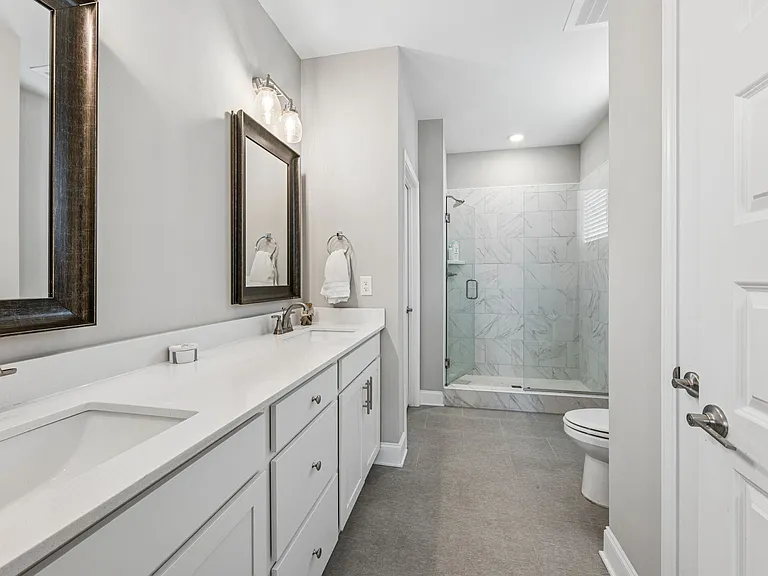 1801 Shadow Green Dr #304 — Photo 15
