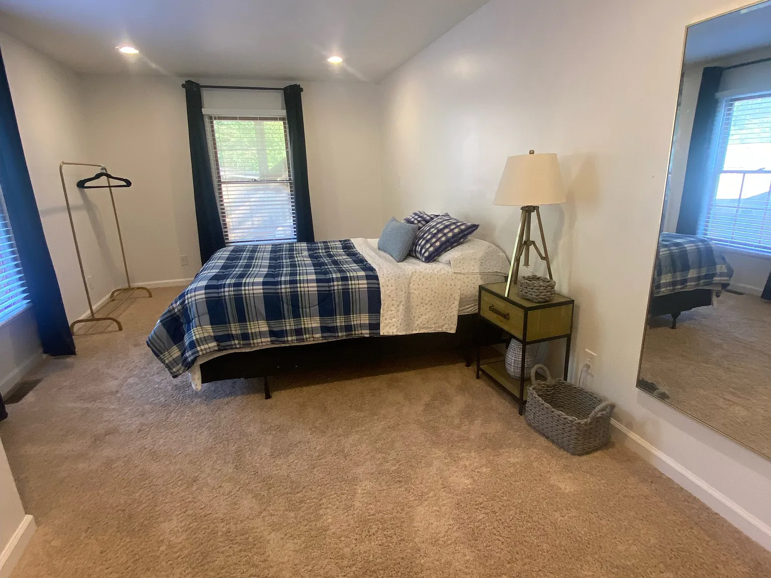 2 bed, $1,650 — Photo 4