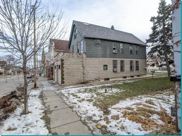 2417 W Greenfield Ave, Milwaukee, WI 53204