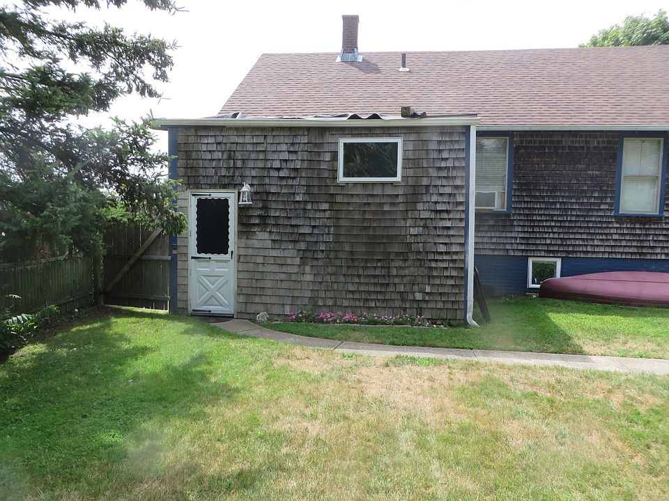 25 Renfrew Ave, Middletown, RI 02842 Zillow