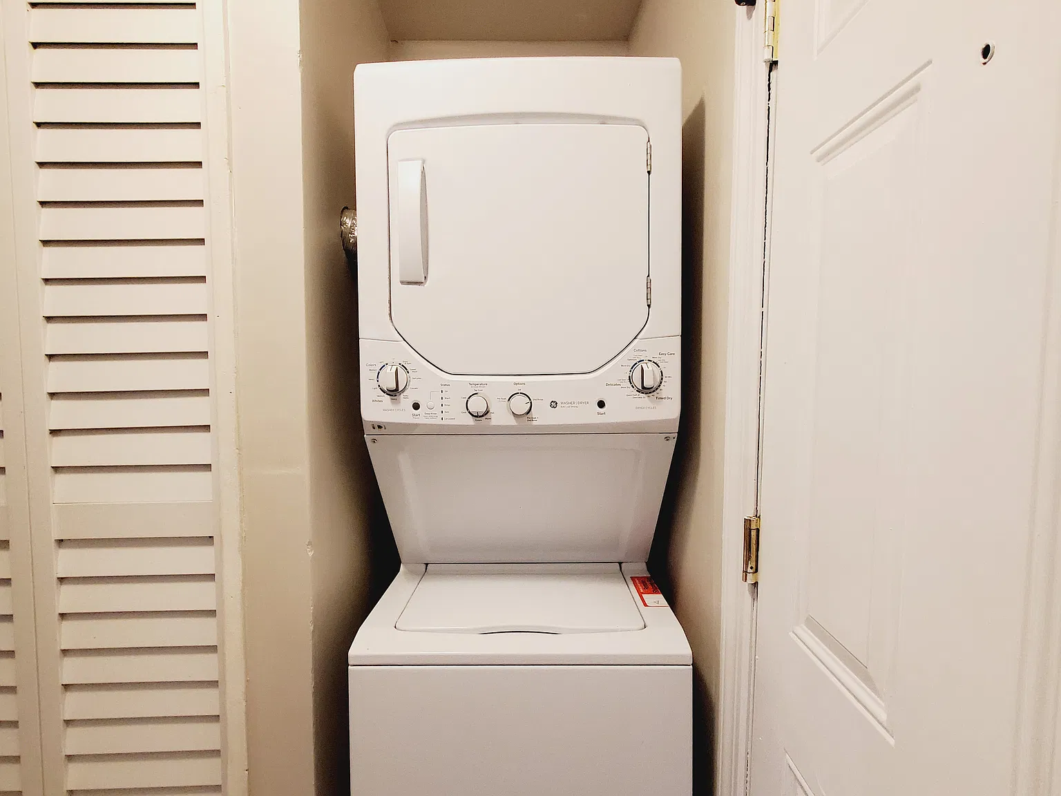 2 bed, 800 sqft, $1,895 — Photo 4
