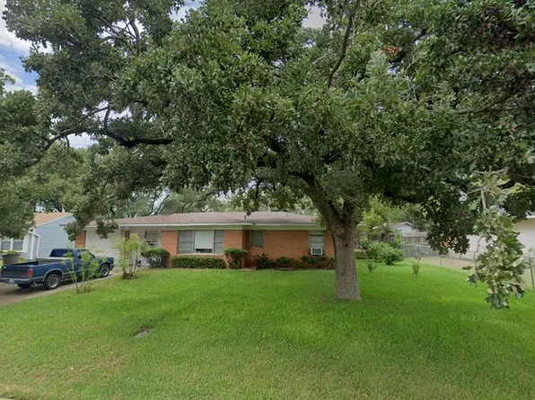 2307 Cindy Ln, Bryan, TX 77801