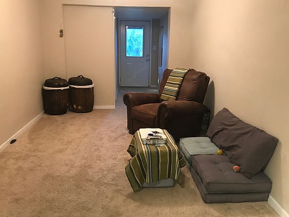 4th image of 44-3 Carlton Ave