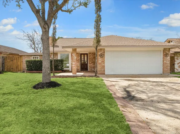 8703 Twisting Vine Ln, Houston, TX 77040