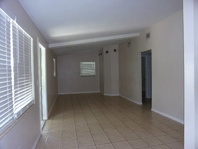 3021 Balfour Ave — Photo 12