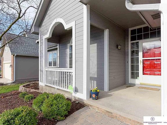 3rd image of 4214 N 164th St