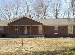 186 Chester Levee Rd, Jackson, TN 38301