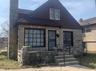2421 W Hampton Ave, Milwaukee, WI 53209