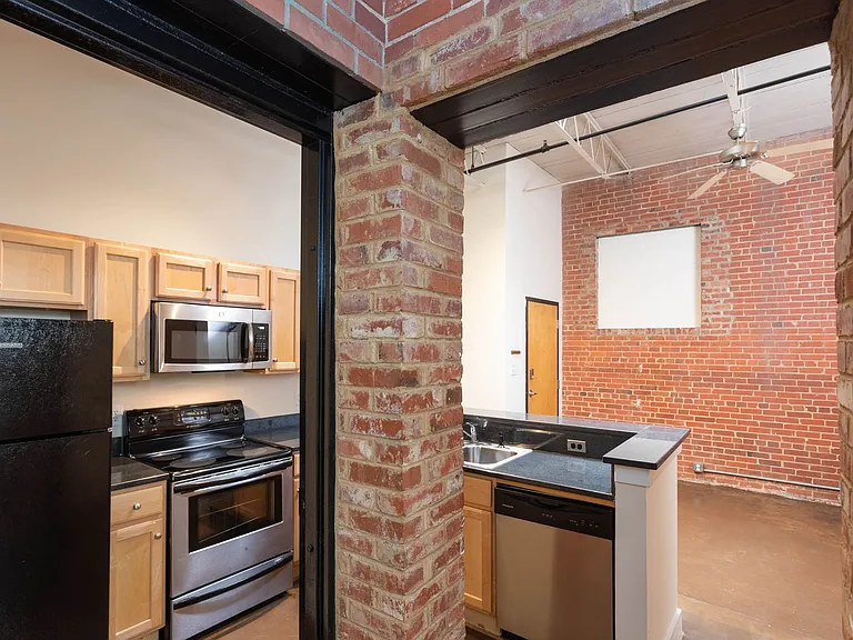 Cornish Brewery Apartment Homes — Photo 4