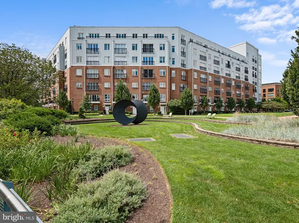 530 Harlan Blvd Unit H401, Wilmington, DE 19801