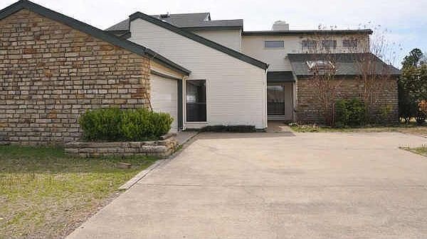 1st image of 101 Linda Ln