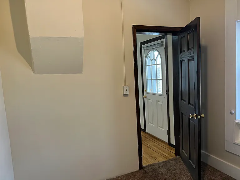 743 Eddy St — Photo 4
