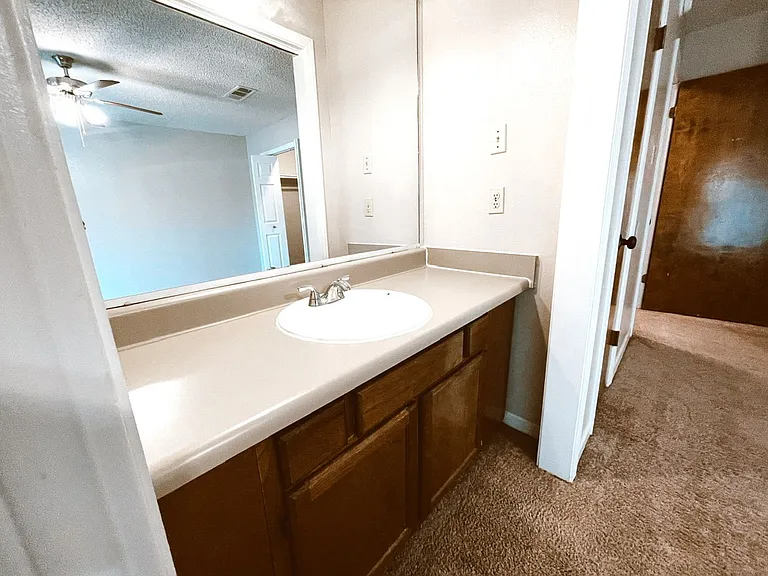 8012 Bayou Fountain Ave — Photo 6