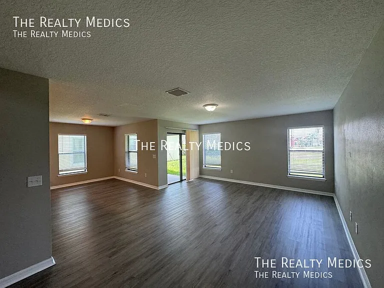 2148 Ontario Way — Photo 9