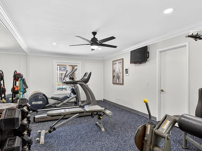 Greencliff — Photo 15