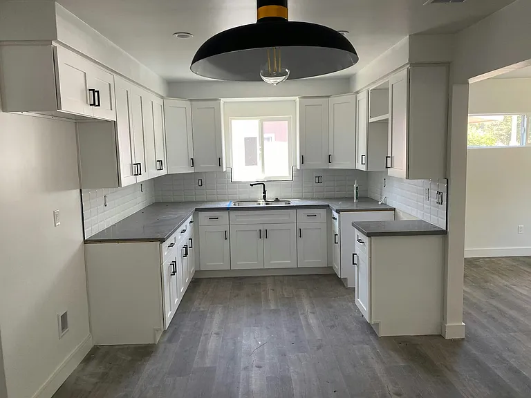 150 N Roberto Ave #146 — Photo 12