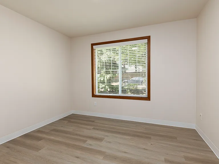 Brandon Place — Photo 39