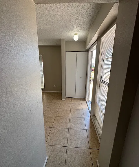 411 Diplomat Pkwy E — Photo 18