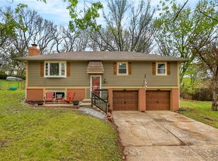 1812 SE 2nd St, Blue Springs, MO 64014