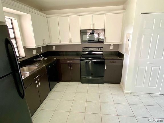 4th image of 3581 NW 94th Ave #1E