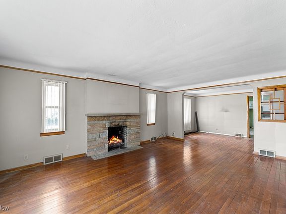 4th image of 1613 Wexford Ave