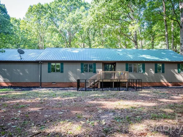 272 Massey Deal Rd, Statesville, NC 28625