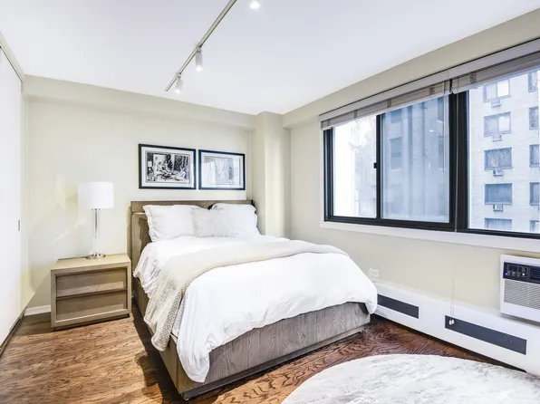 16 West 16th Street image 5 of 8