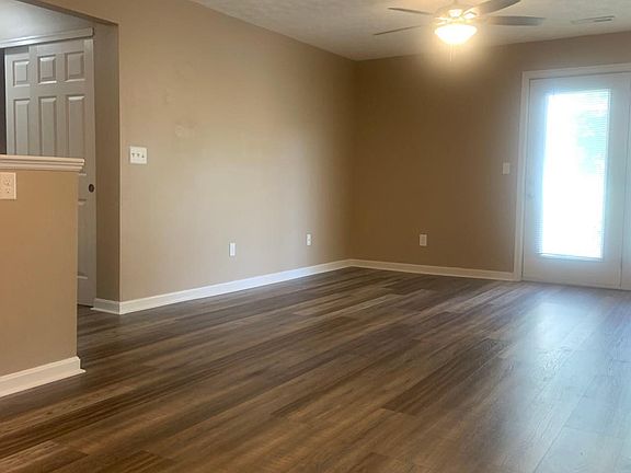 3rd image of 535 Arthur Ct APT 4