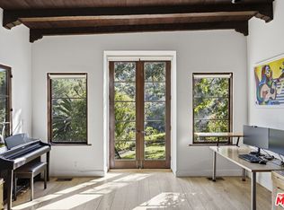 10037 Reevesbury Dr, Beverly Hills, CA 90210