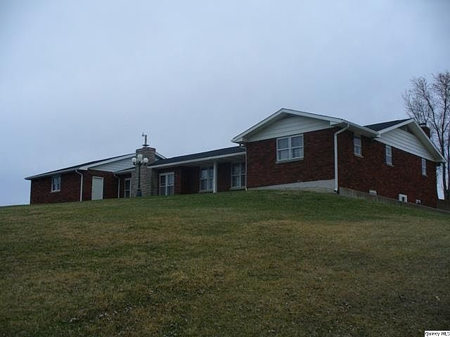 Home for Sale in Payson, IL $182,900