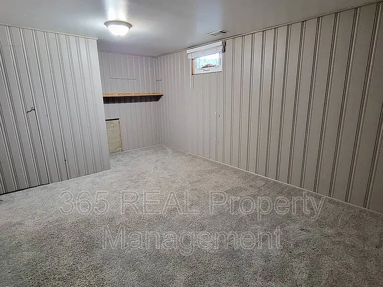 2432 16th Ave — Photo 15