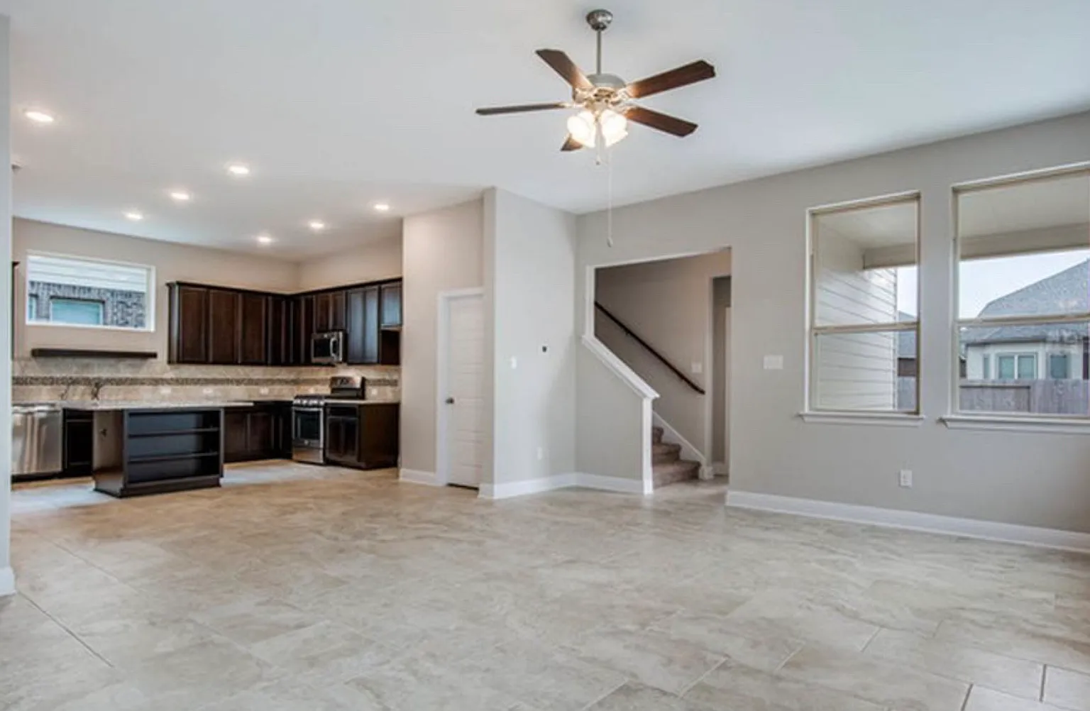 8209 Dublin Frst — Photo 3