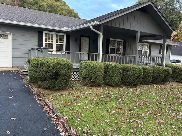 1313 Alves Rd, Guntersville, AL 35976