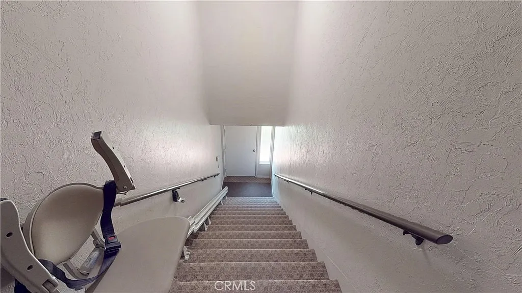 2 bed, 1302 sqft, $3,400 — Photo 3