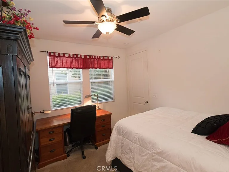 46 Meridian Dr — Photo 14