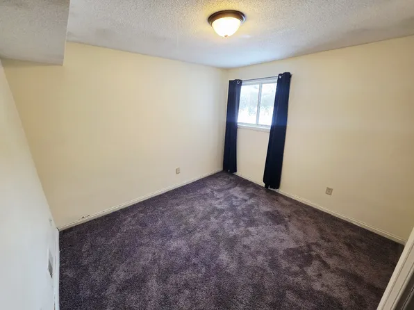 8425 Brunswick Ave N, Minneapolis, MN 55443