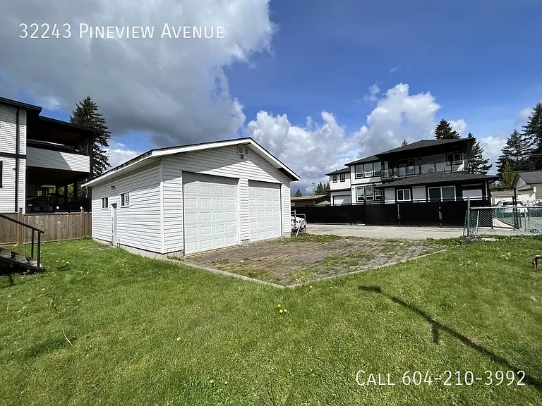 32243 Pineview Ave — Photo 5