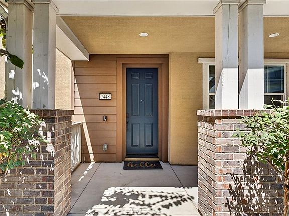 4th image of 7448 Desert Holly St