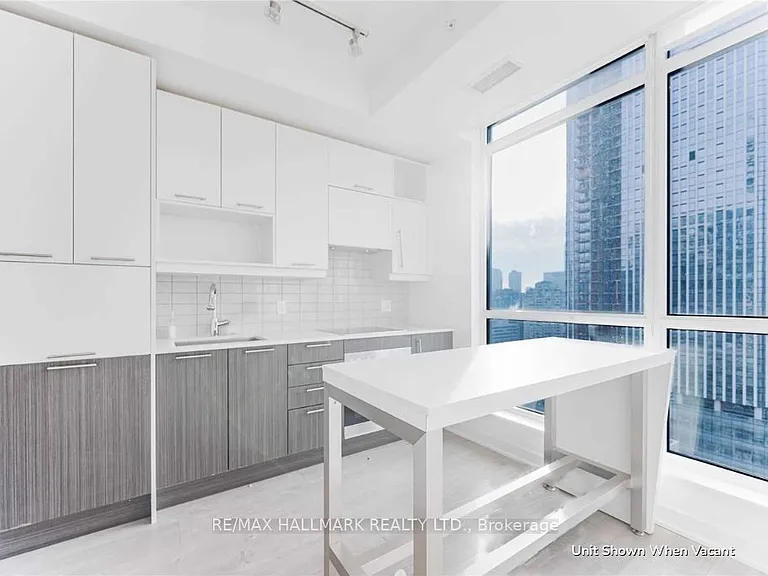 30 Nelson St #2107 — Photo 2